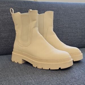 Dream Pairs Cream Ankle Boots
